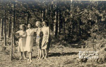 Corve de bois au camp en 1941